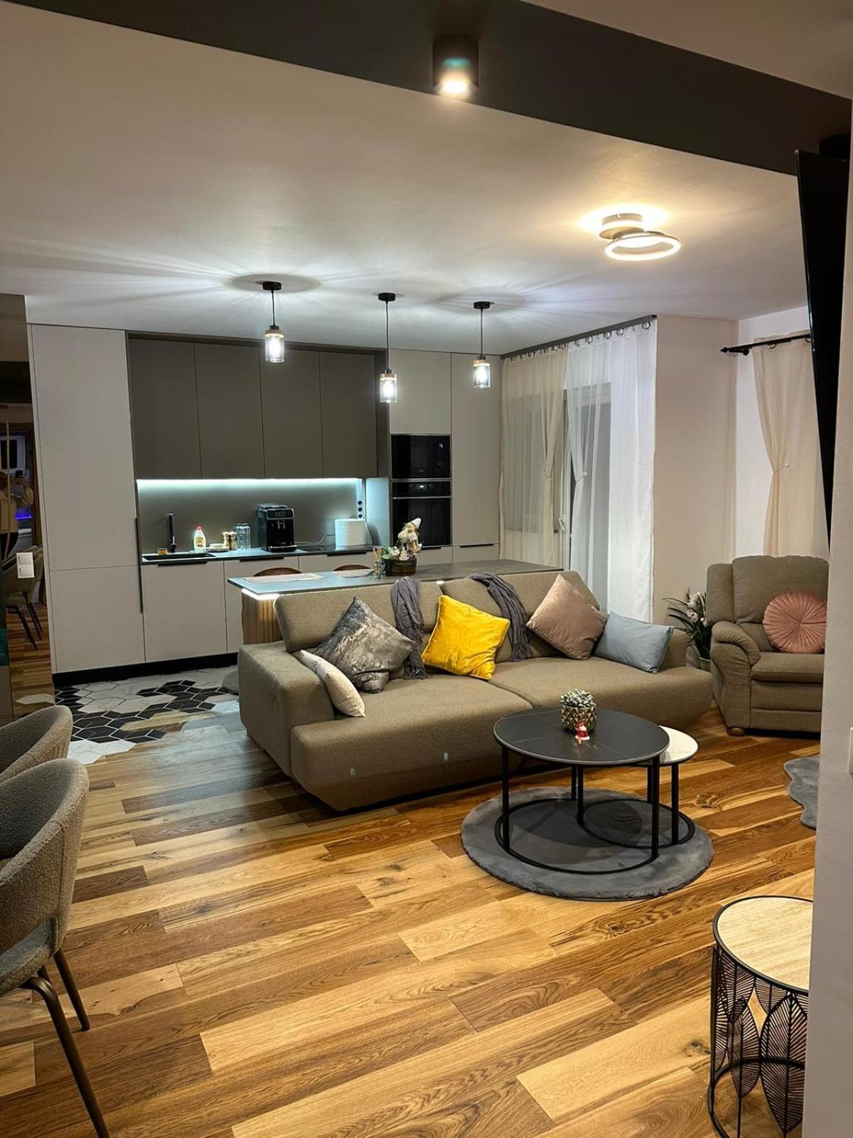 Apartament De Lux Andre Sibiu Luaran gambar
